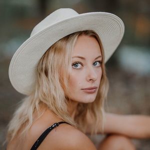 Meet your Posher, Sydney